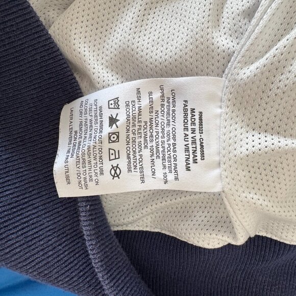 Nike Color-Block Windbreaker Jacket – XL Bold & Lightweight Make a statement in - Picture 5 of 7